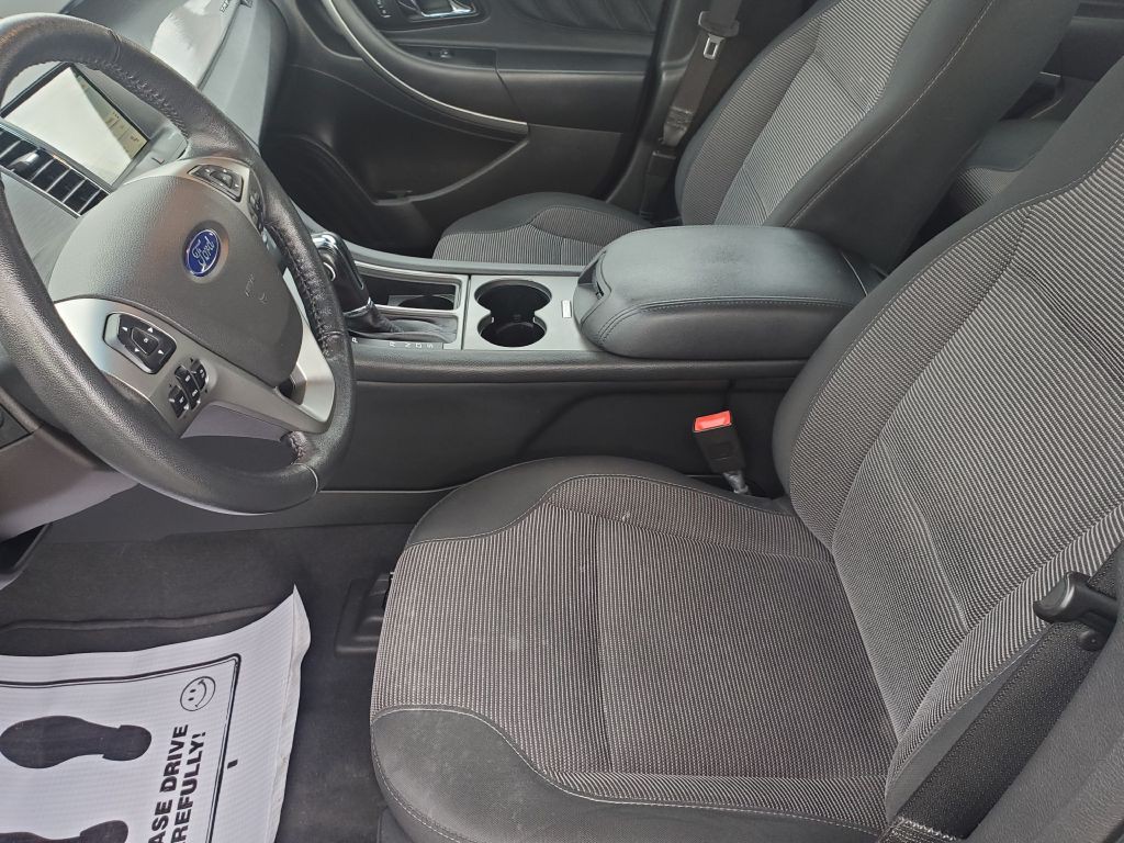 2019 Ford Taurus Image 10