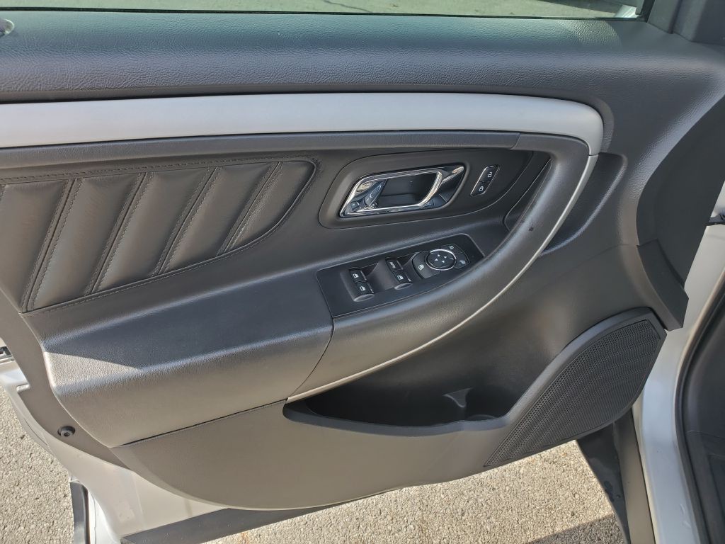 2019 Ford Taurus Image 9