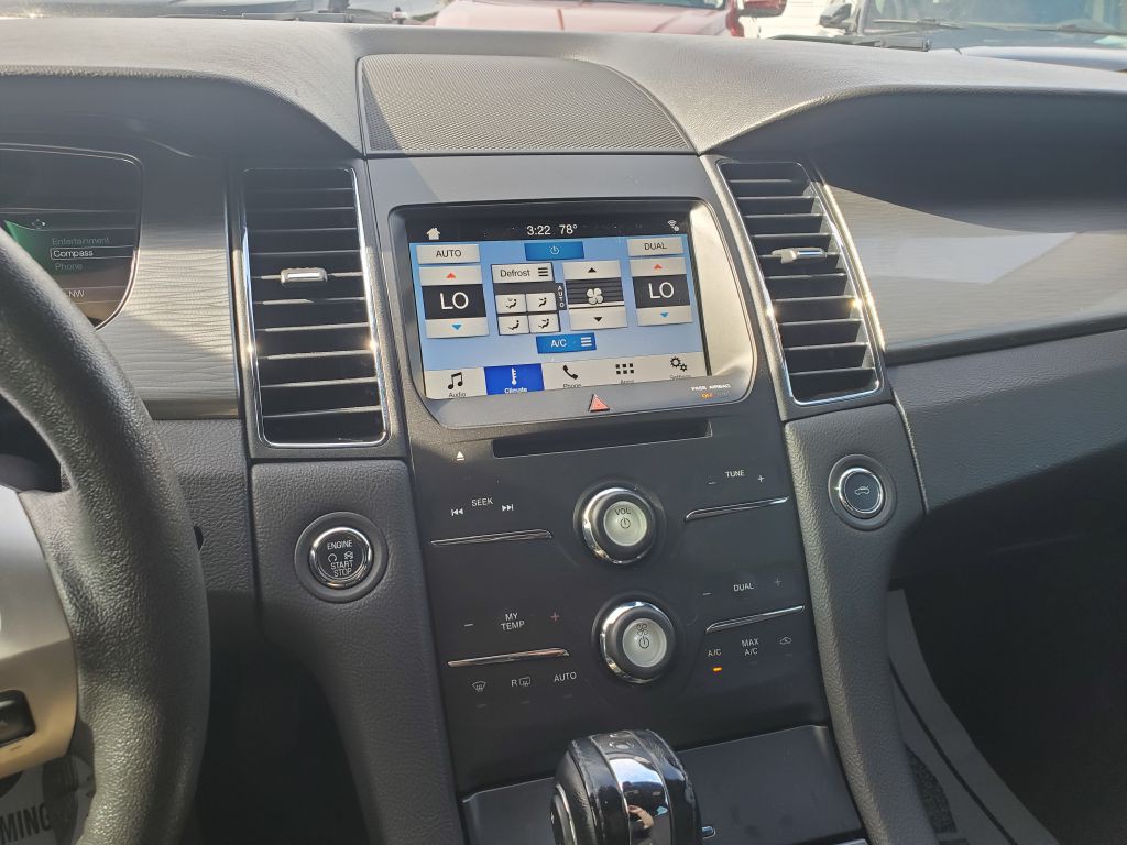 2019 Ford Taurus Image 12
