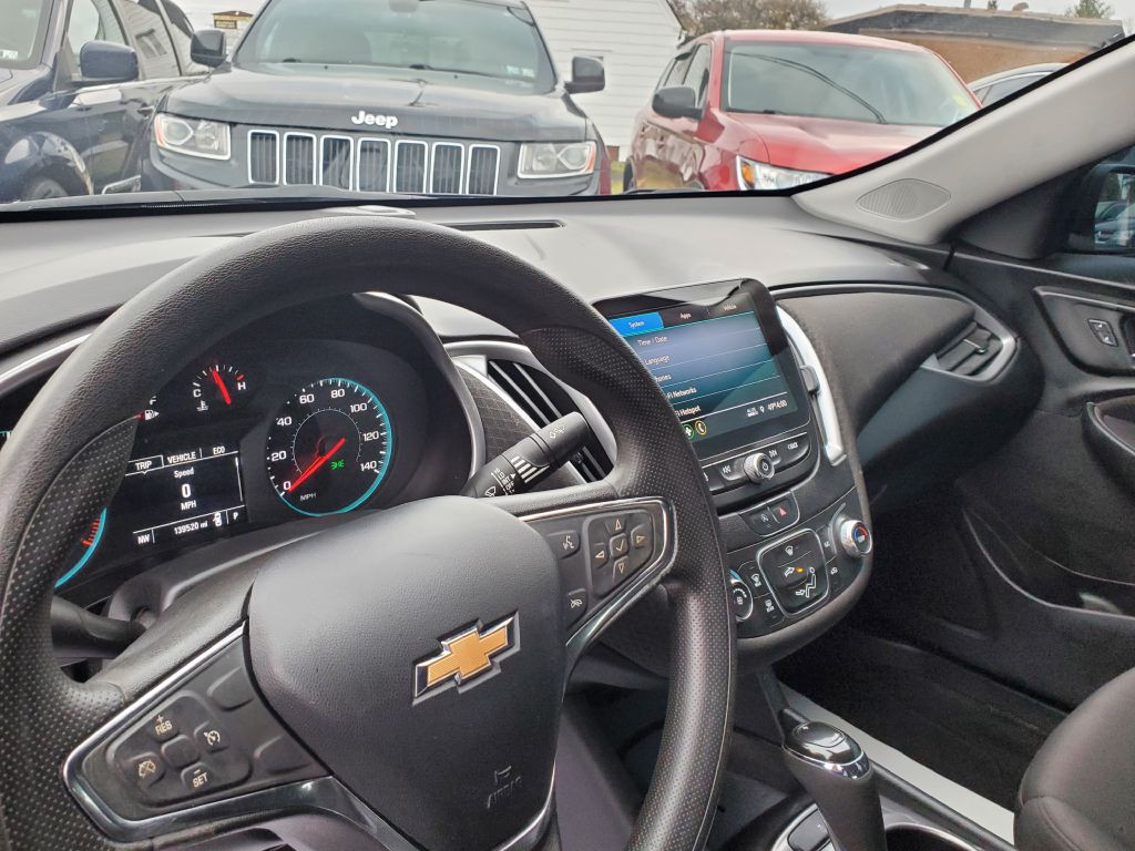 2020 Chevrolet Malibu Image 14