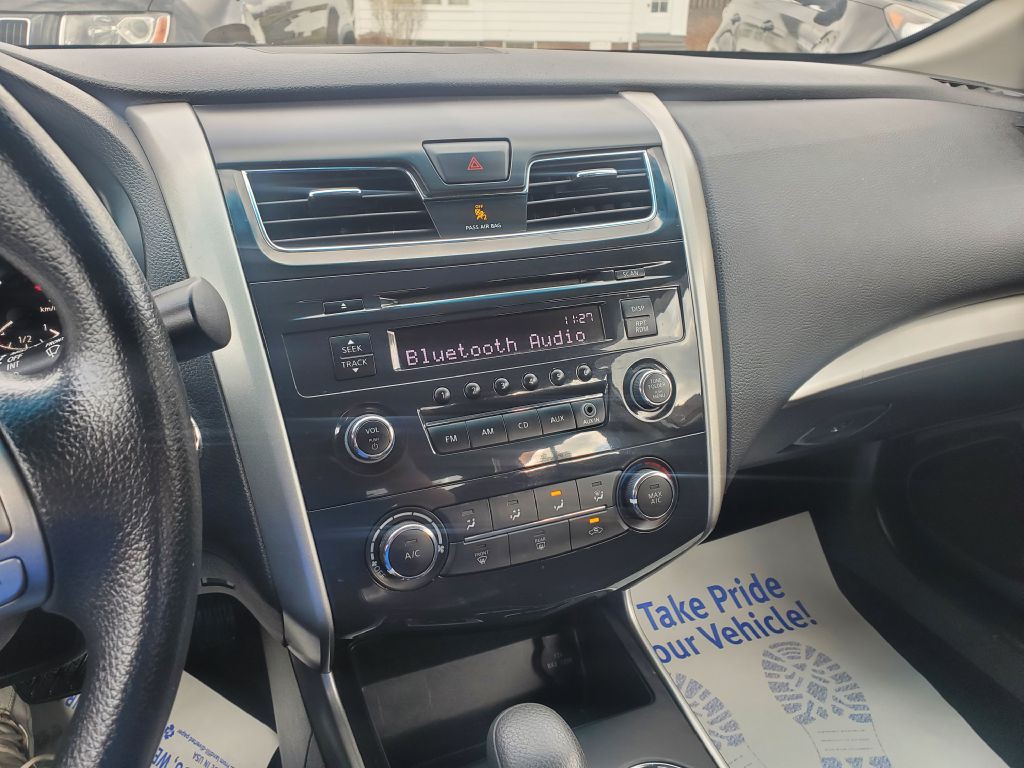 2015 Nissan Altima Image 7