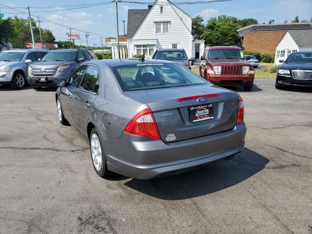 2010 Ford Fusion Image 4