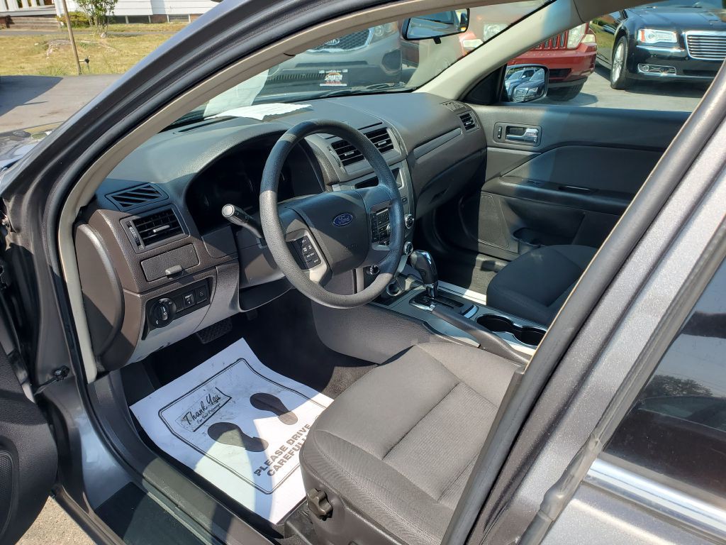 2010 Ford Fusion Image 10