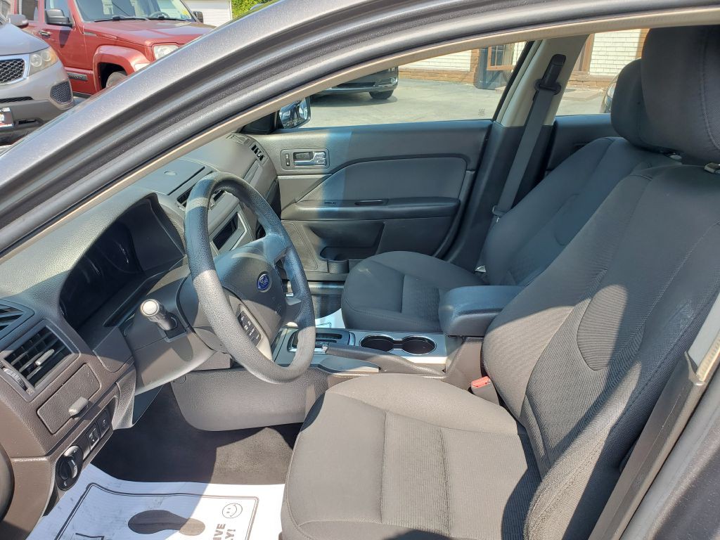 2010 Ford Fusion Image 11