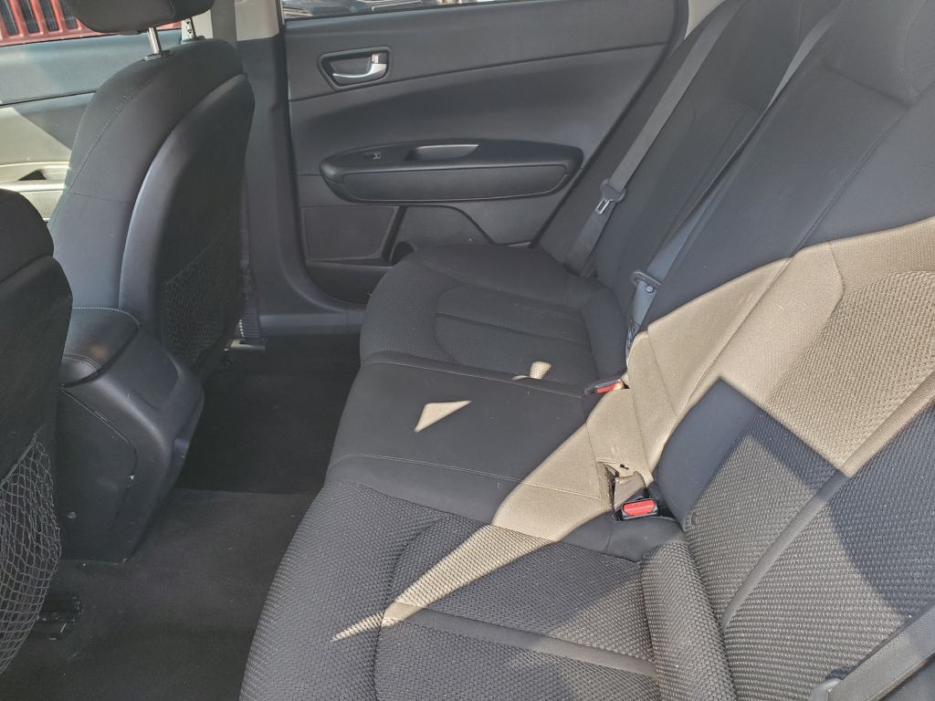 2019 Kia Optima Image 11