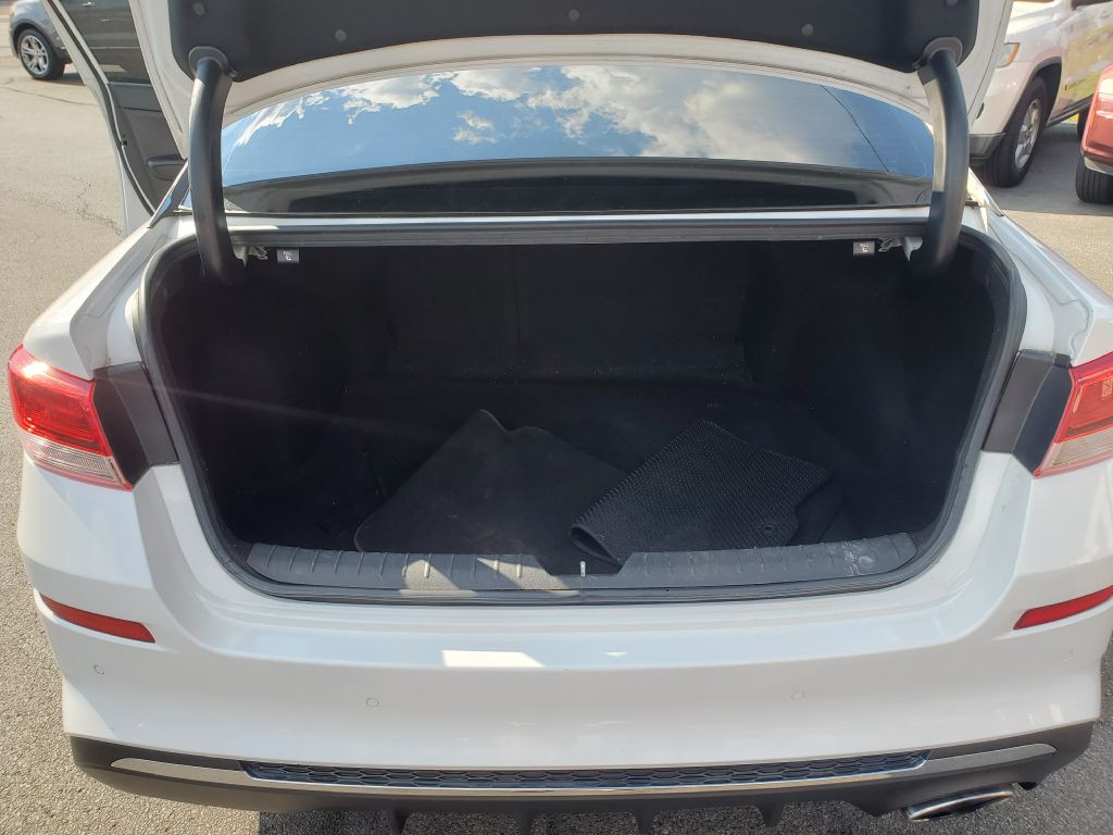 2019 Kia Optima Image 12