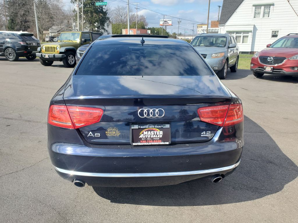 2011 Audi A8 Image 4