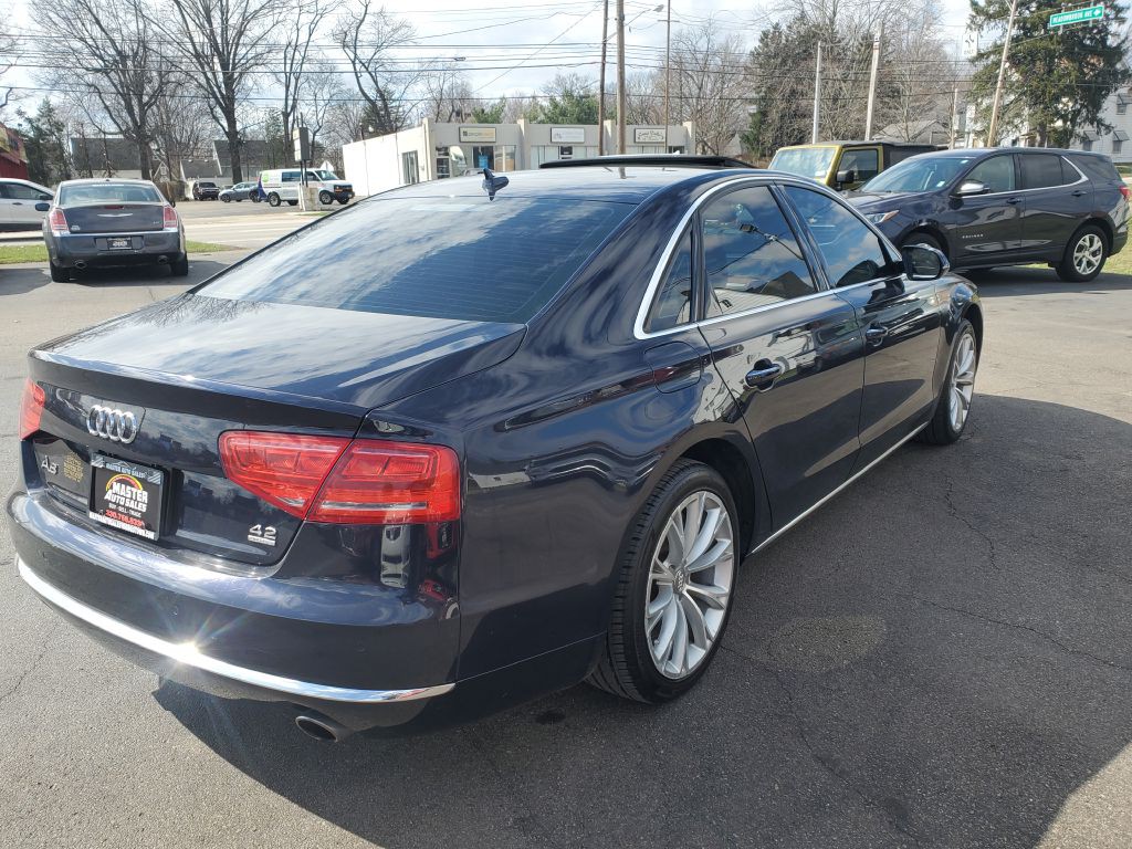 2011 Audi A8 Image 5
