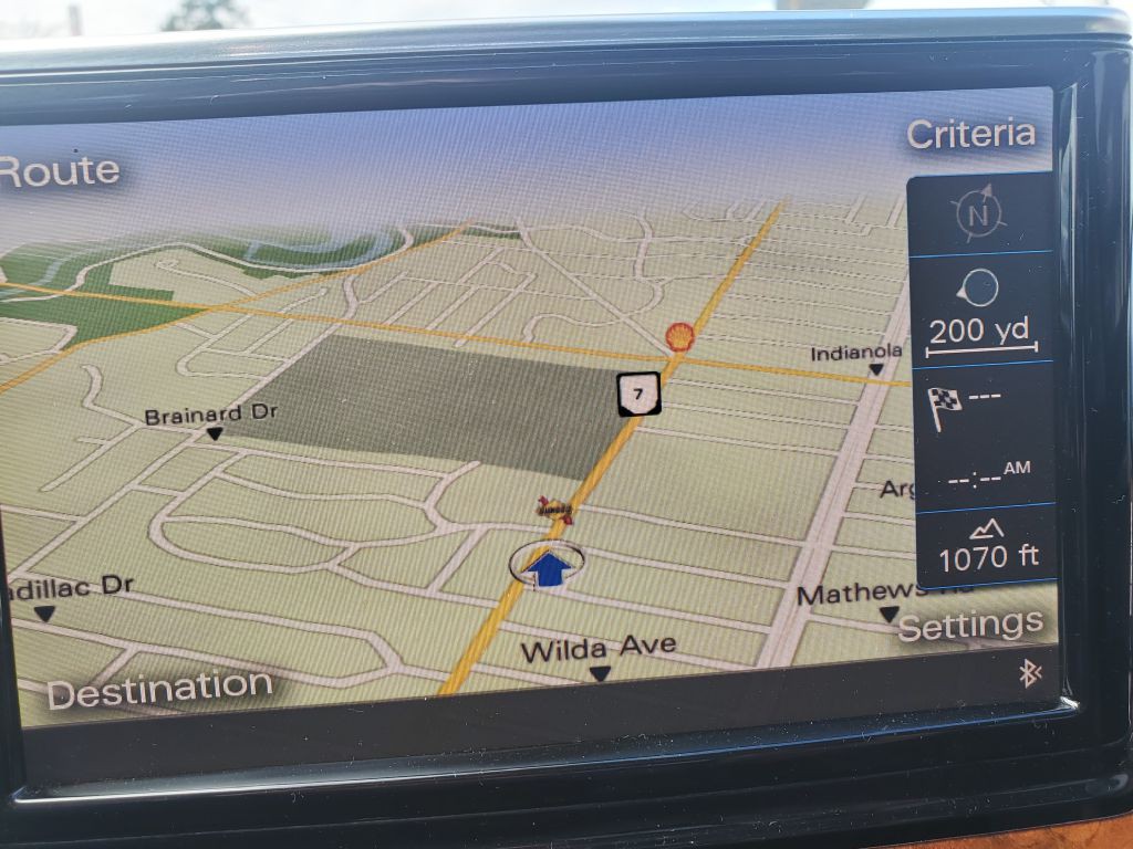 2011 Audi A8 Image 18