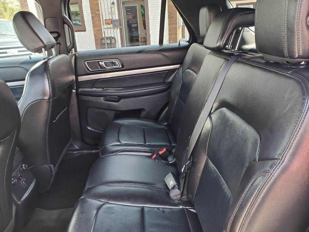 2018 Ford Explorer Image 11