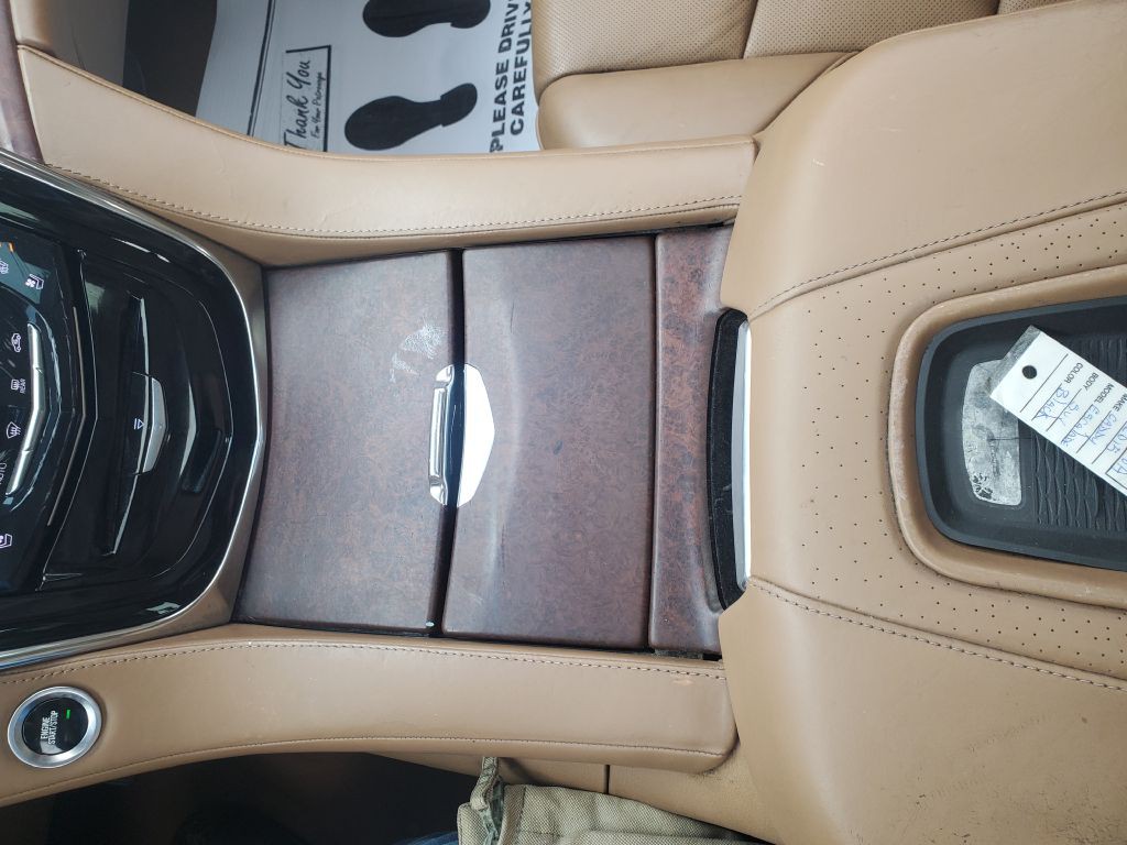 2015 Cadillac Escalade Image 18