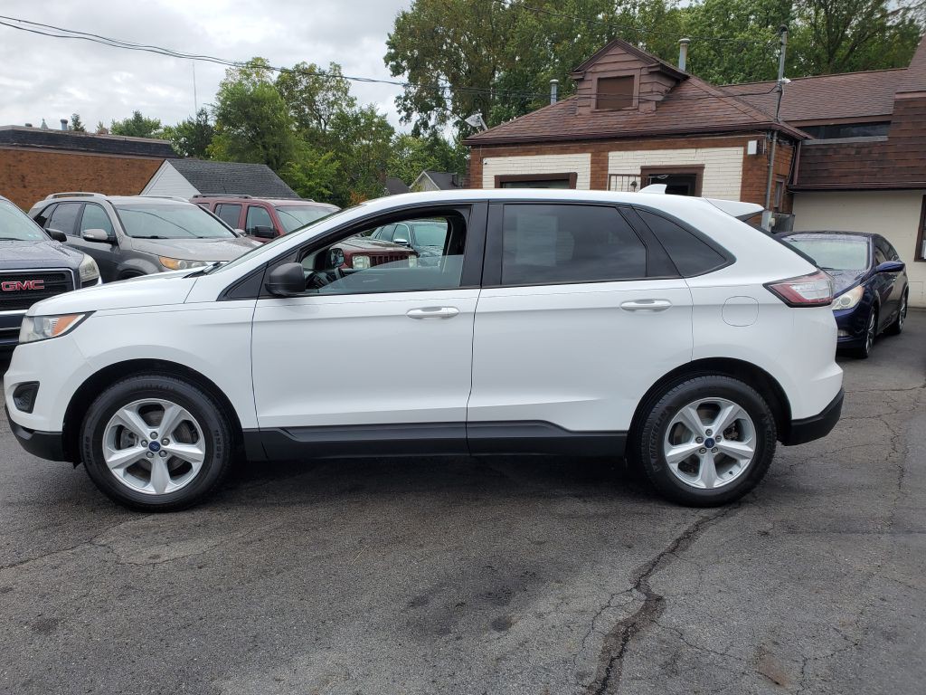 2017 Ford Edge Image 2