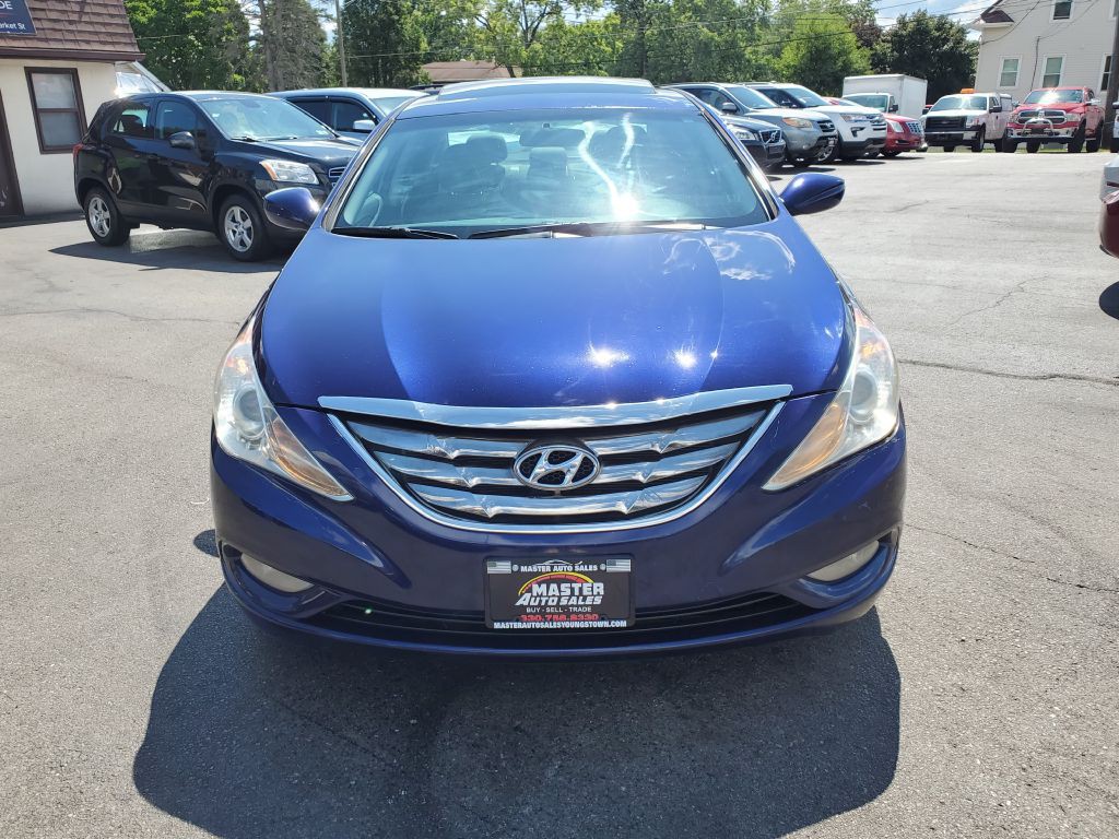 2011 Hyundai Sonata Image 8