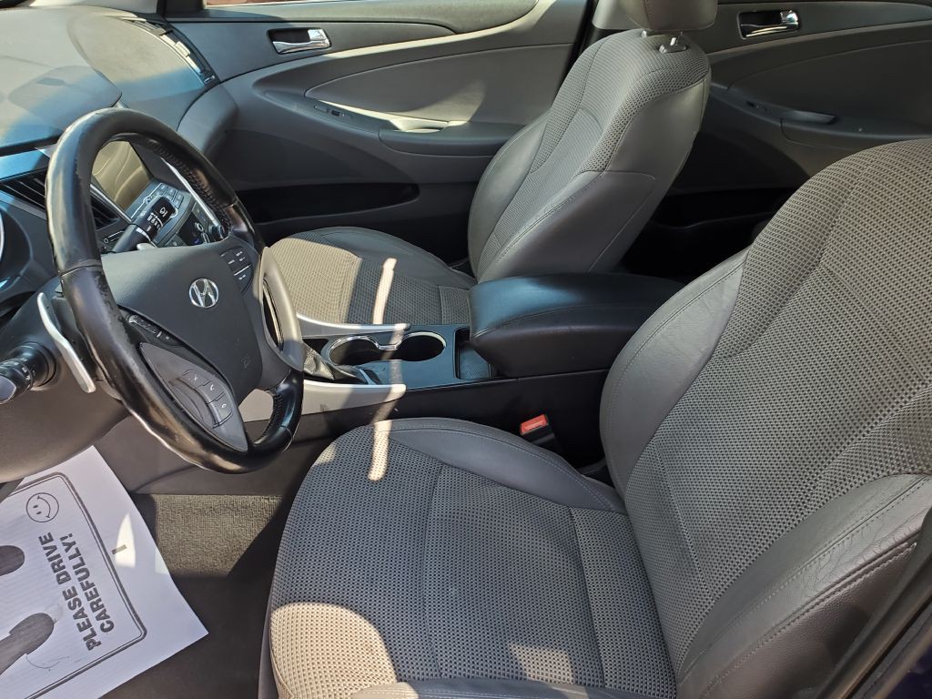 2011 Hyundai Sonata Image 10