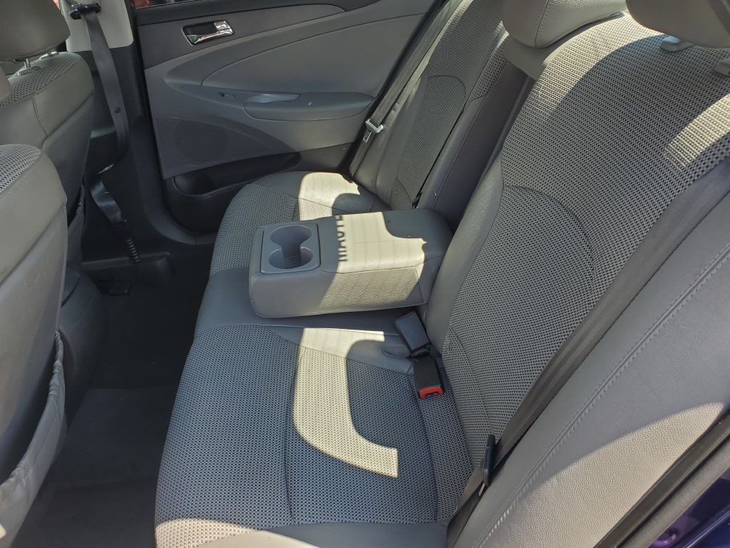 2011 Hyundai Sonata Image 11