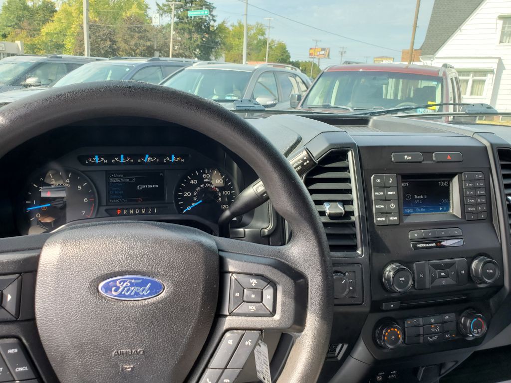 2015 Ford F-150 Image 16