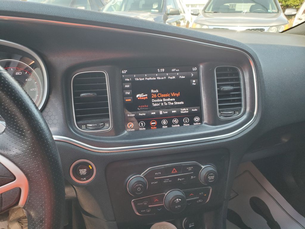2018 Dodge Charger Image 13