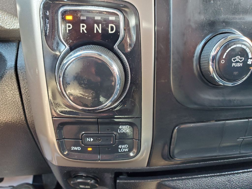 2016 RAM 1500 Image 16