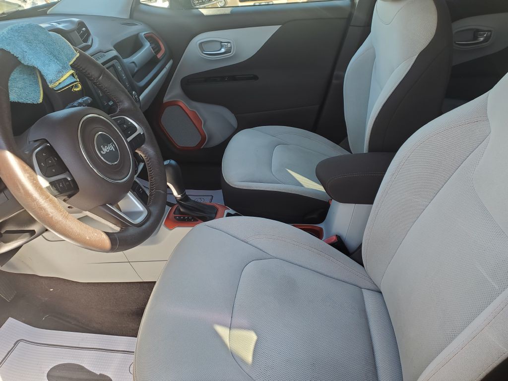 2015 Jeep Renegade Image 10