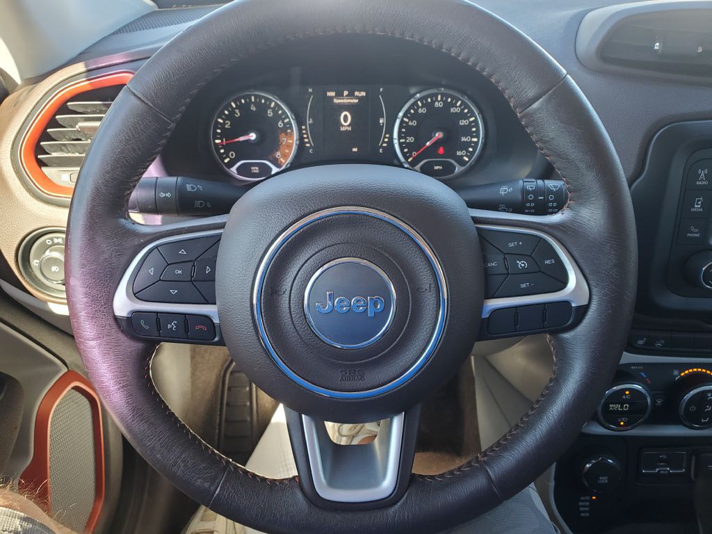 2015 Jeep Renegade Image 12