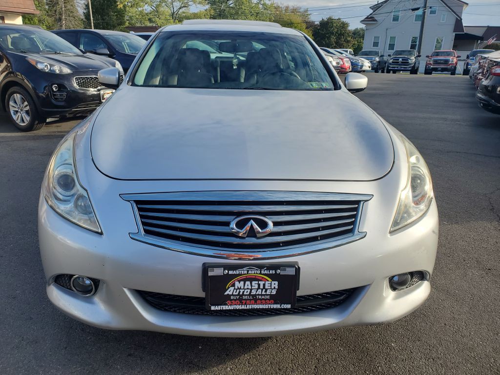 2011 INFINITI G25 Image 8