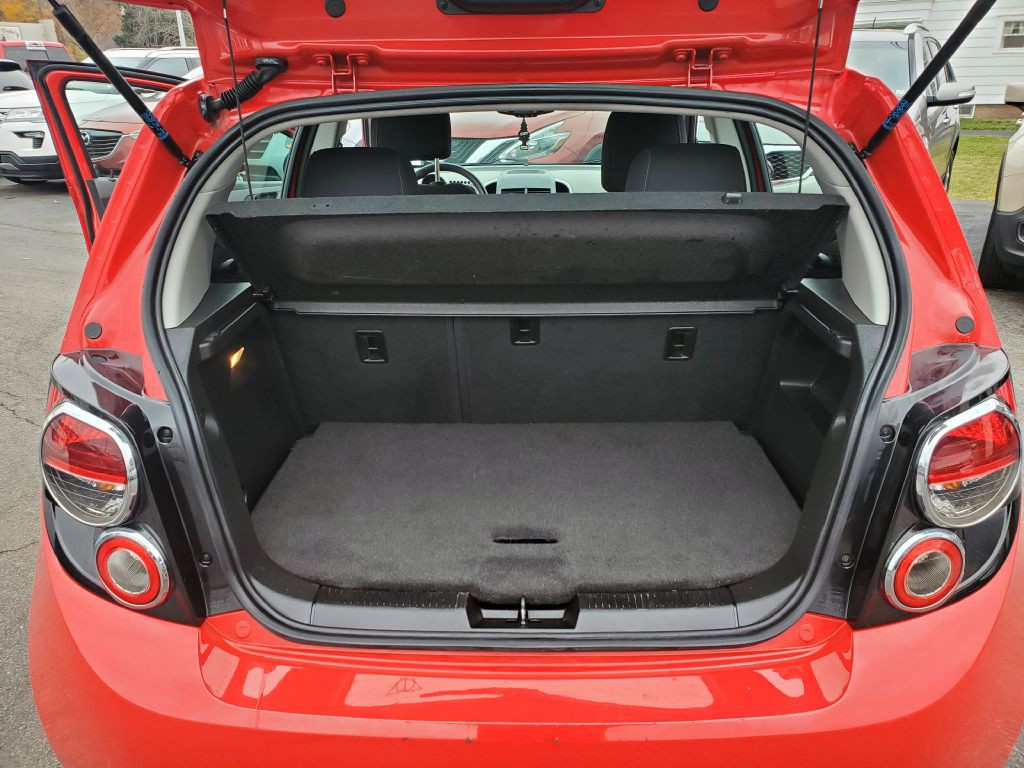 2015 Chevrolet Sonic Image 9