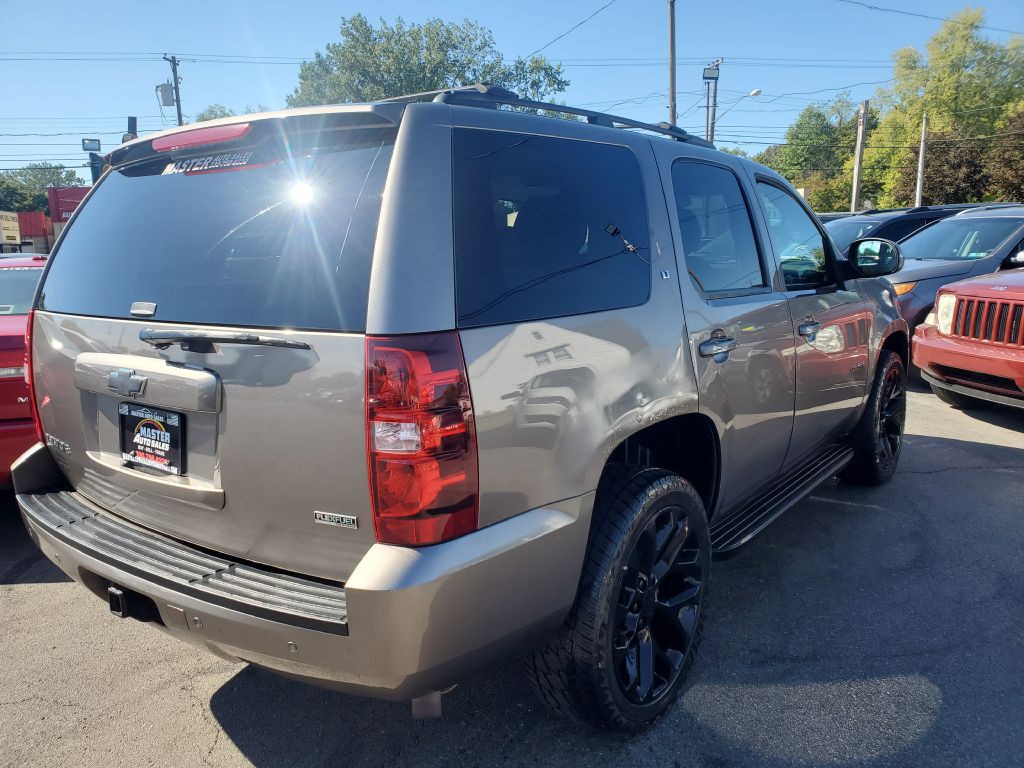 2011 Chevrolet Tahoe Image 5