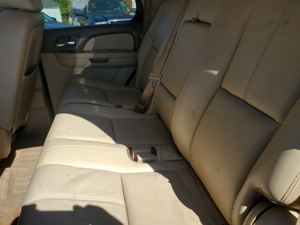 2011 Chevrolet Tahoe Image 11