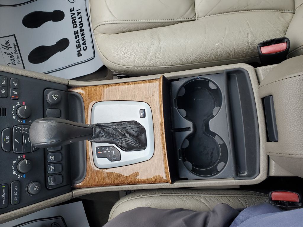 2006 Volvo XC90 Image 17