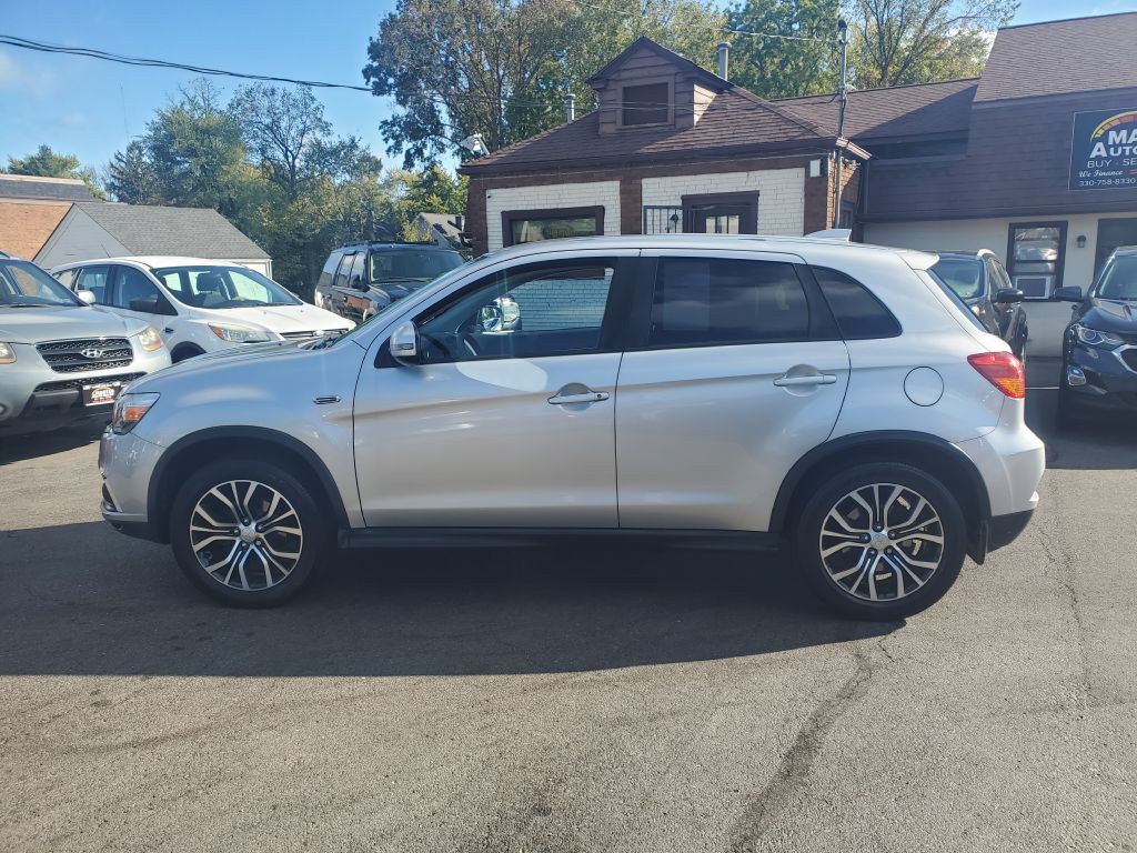 2018 Mitsubishi Outlander Image 3