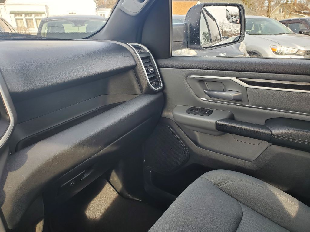 2021 RAM 1500 Image 16