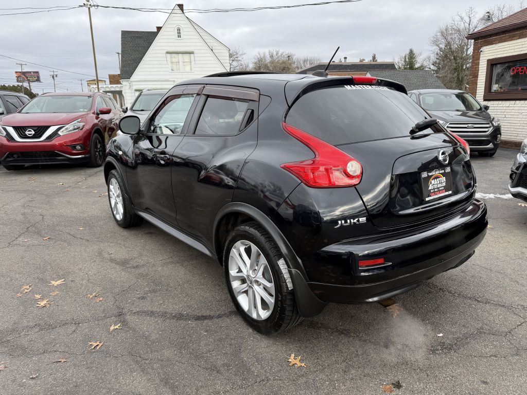 2011 Nissan Juke Image 3
