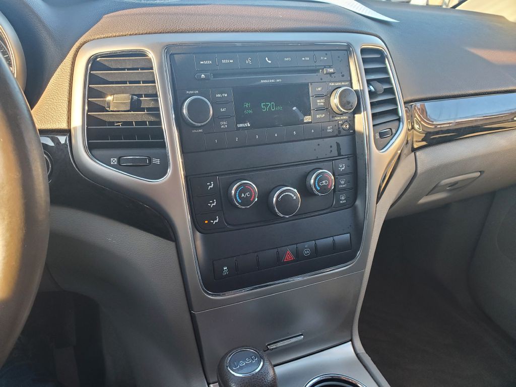 2011 Jeep Grand Cherokee Image 14