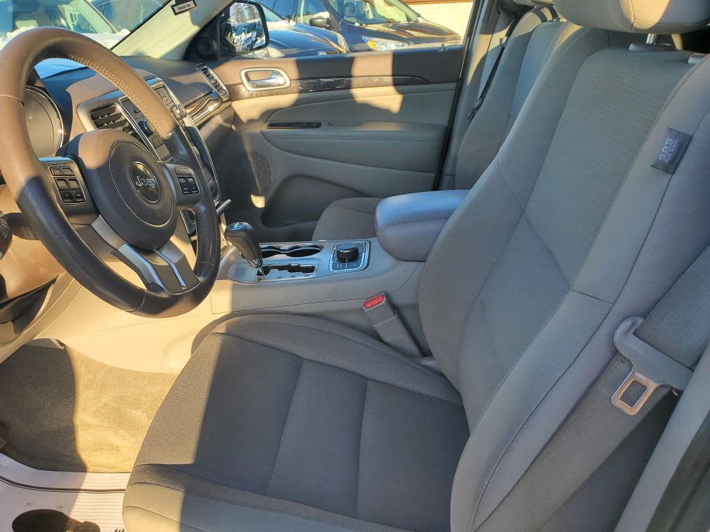 2011 Jeep Grand Cherokee Image 9