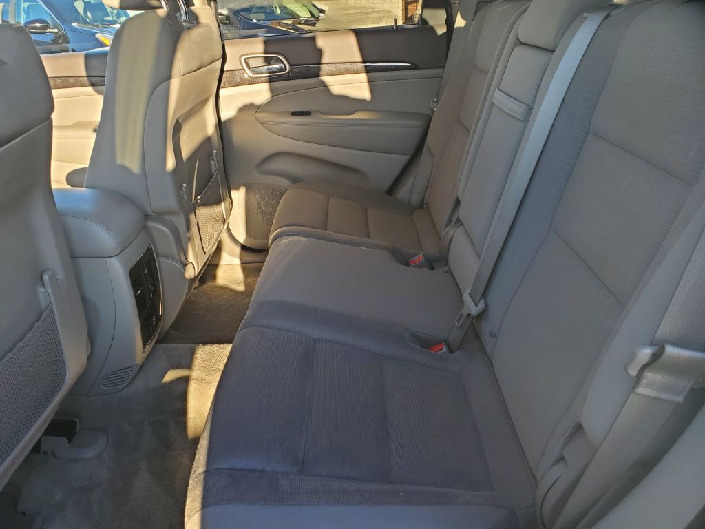 2011 Jeep Grand Cherokee Image 10