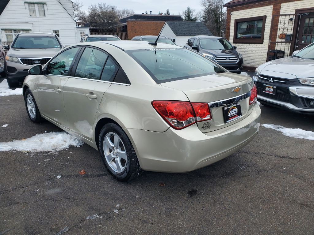 2014 Chevrolet Cruze Image 3