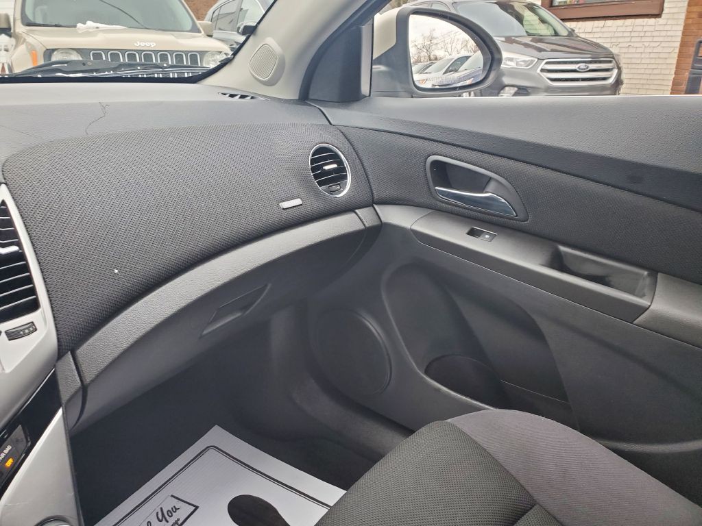 2014 Chevrolet Cruze Image 13