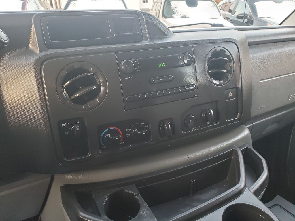 2013 Ford Econoline Image 15