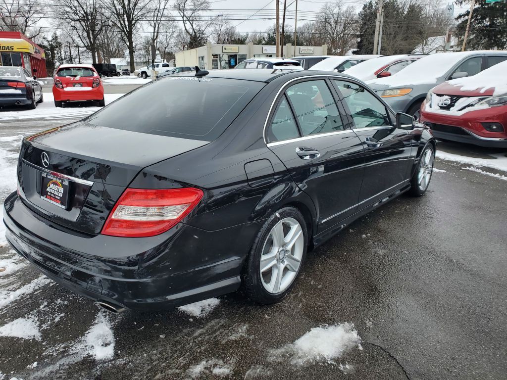 2011 Mercedes-Benz C-Class Image 5