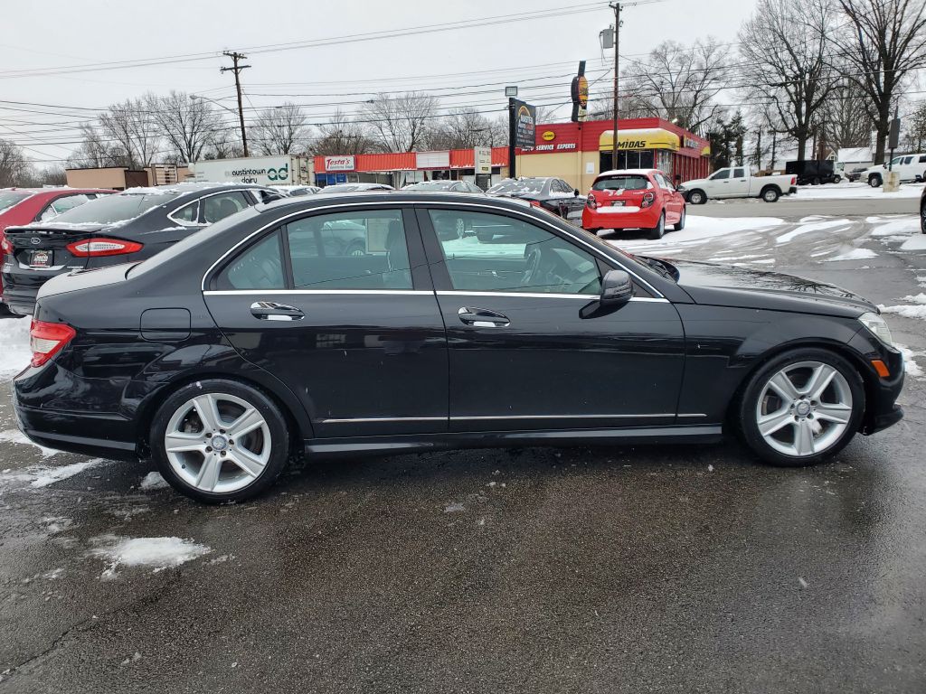 2011 Mercedes-Benz C-Class Image 6