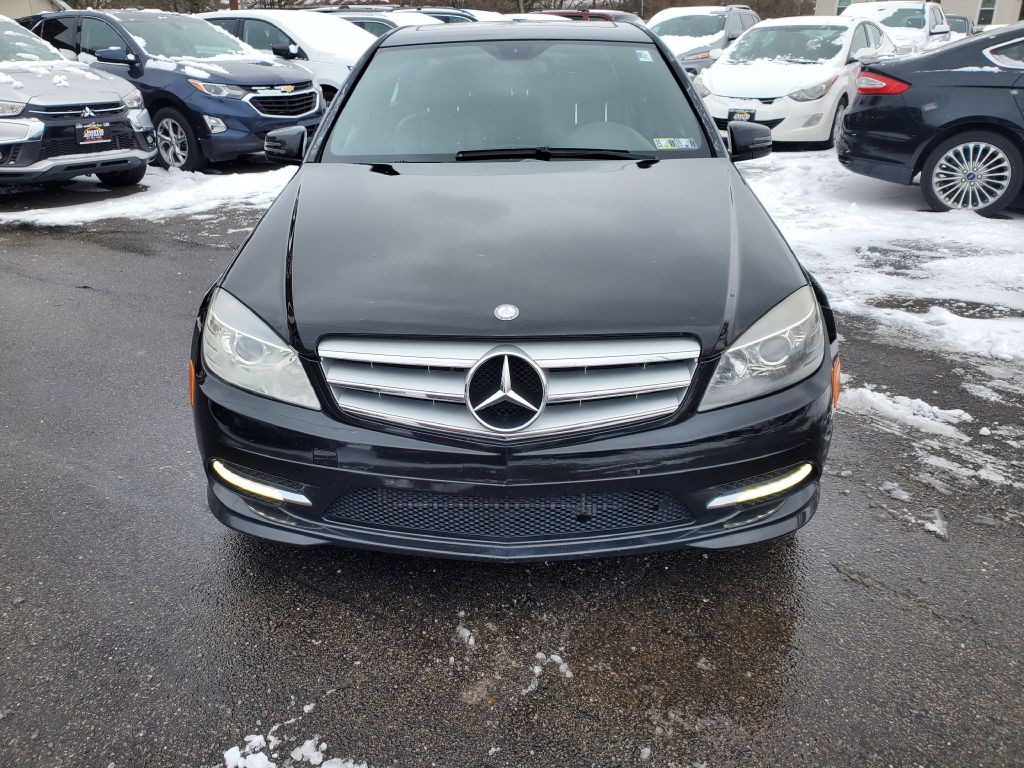 2011 Mercedes-Benz C-Class Image 8