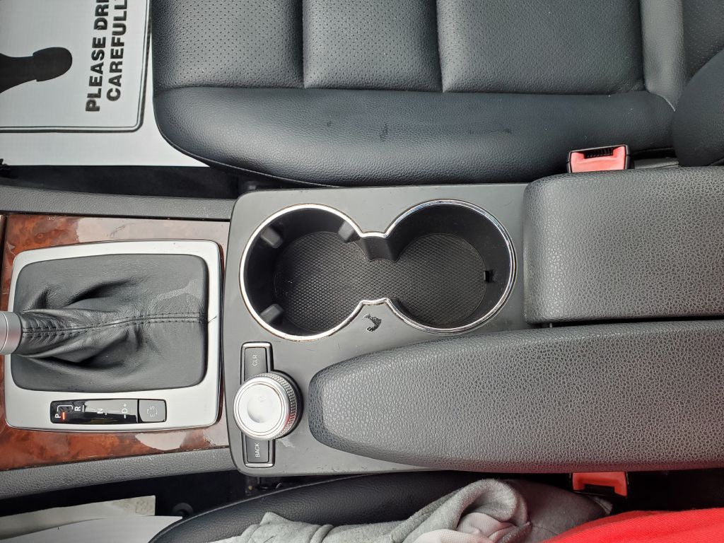 2011 Mercedes-Benz C-Class Image 15