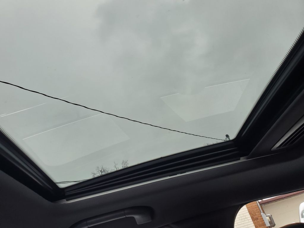 2011 Mercedes-Benz C-Class Image 16