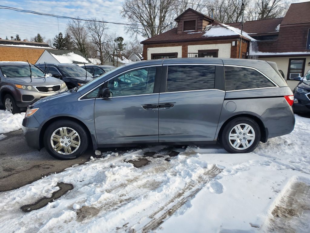 2013 Honda Odyssey Image 2