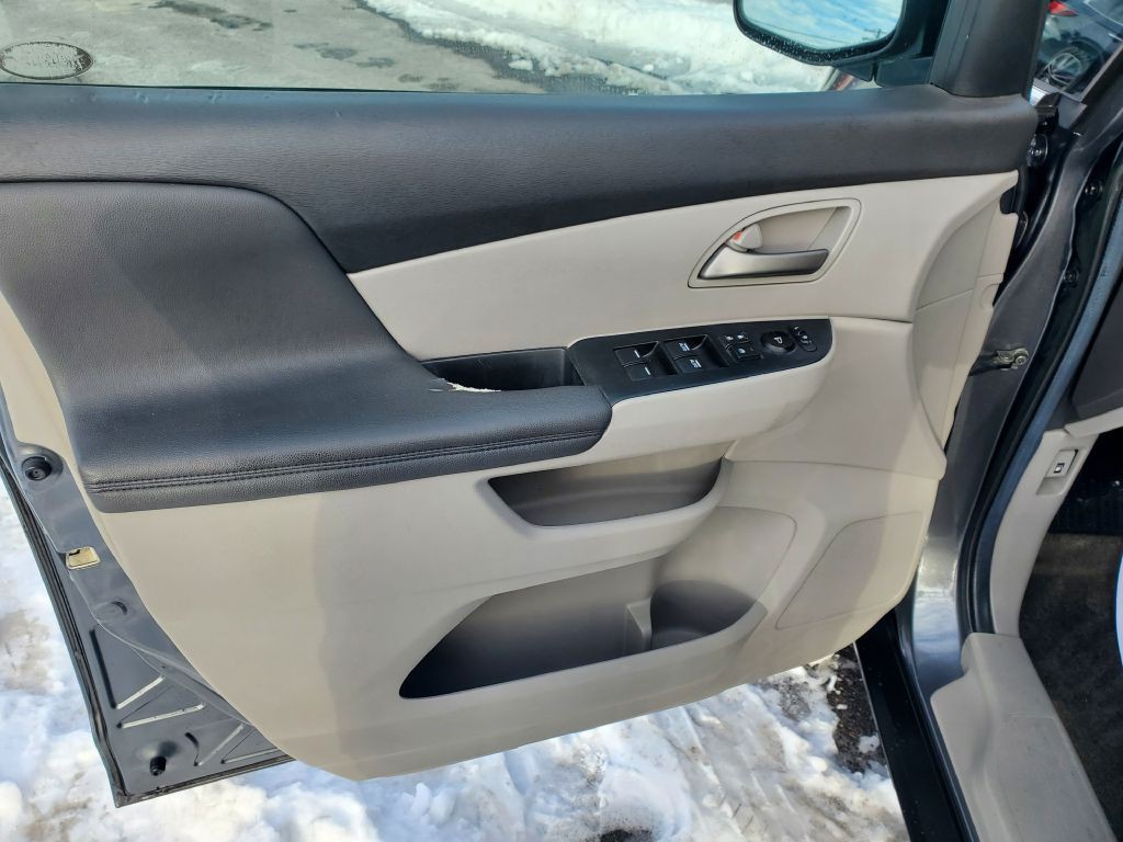 2013 Honda Odyssey Image 9
