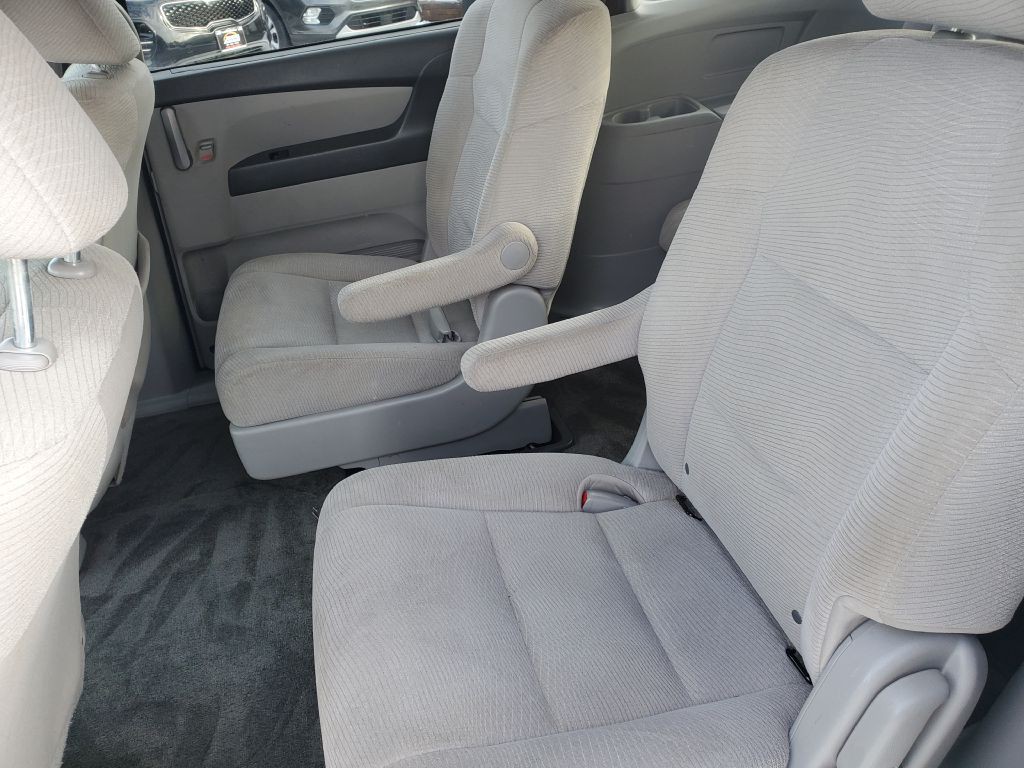 2013 Honda Odyssey Image 11