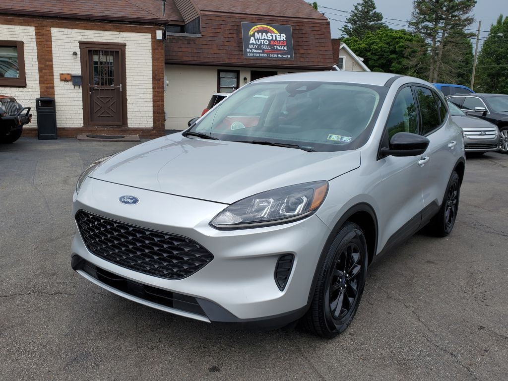 2020 Ford Escape Image 1