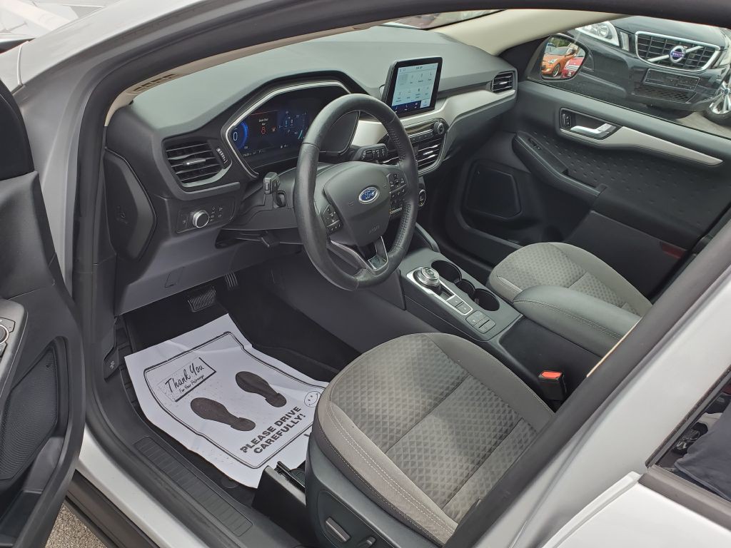2020 Ford Escape Image 9
