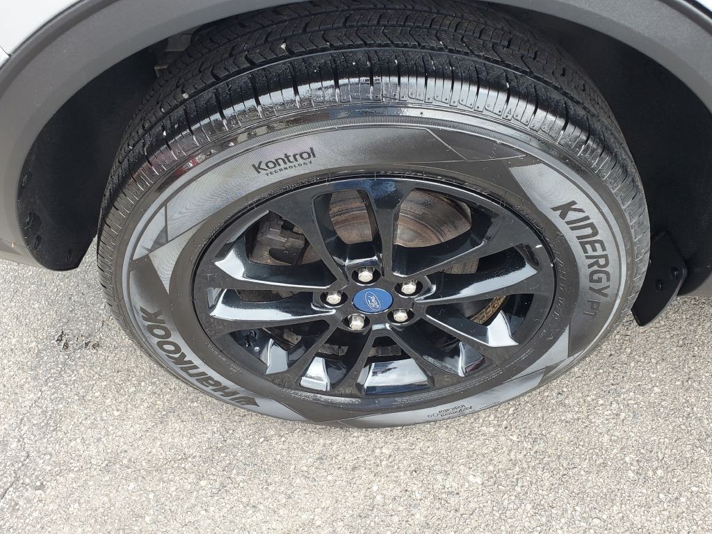 2020 Ford Escape Image 13