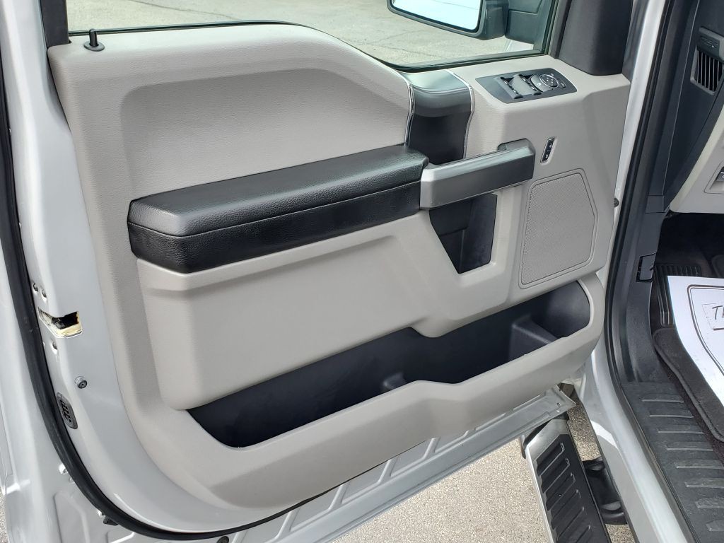 2016 Ford F-150 Image 11
